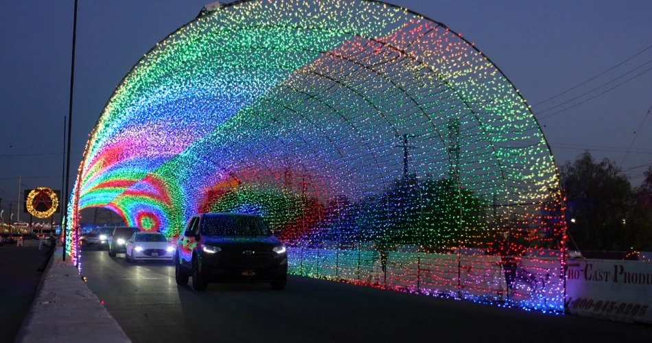 Most Vibrant Drive-Thru Christmas Events to Attend in Los Angeles