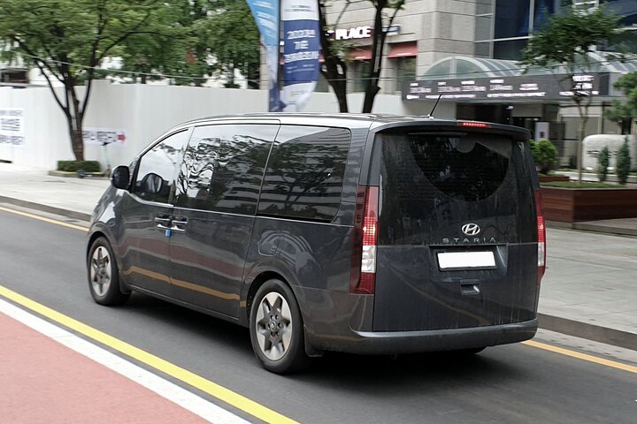 Los Angeles Airport(LAX) to Long Beach-RoundTrip Private Transfer